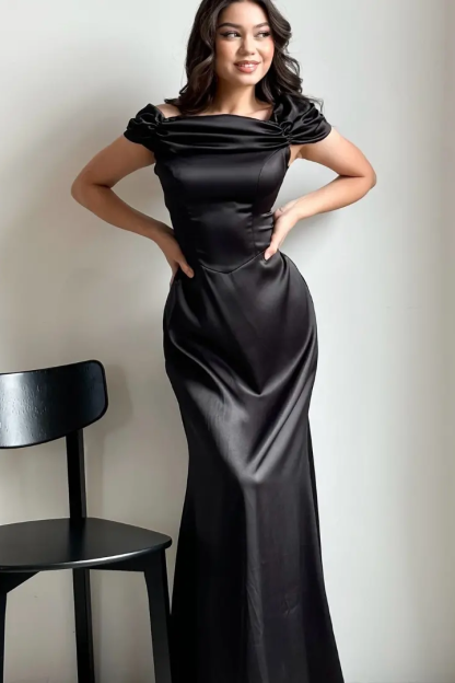 Off the Shoulder Sleeveless Long Mermaid Prom Dress With Pleated