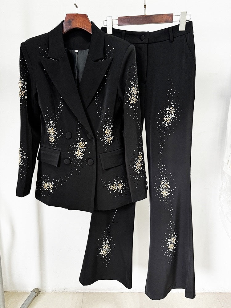 Double-Breasted Black Suits For Women With Sparkly Peak Lapels