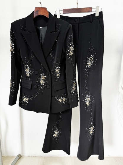 Double-Breasted Black Suits For Women With Sparkly Peak Lapels