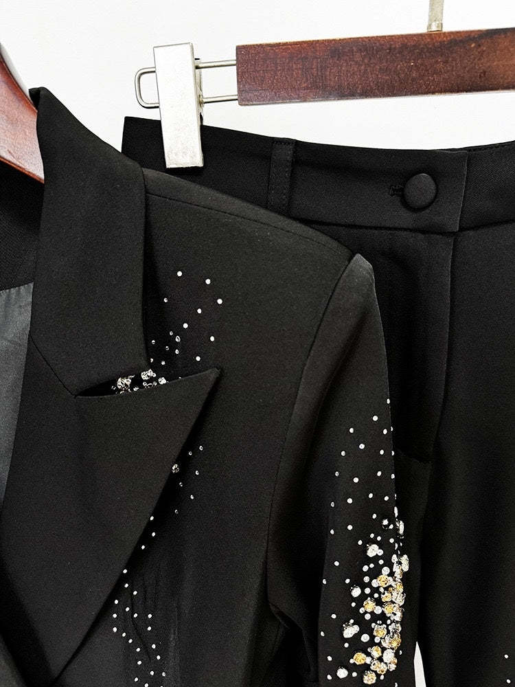Double-Breasted Black Suits For Women With Sparkly Peak Lapels