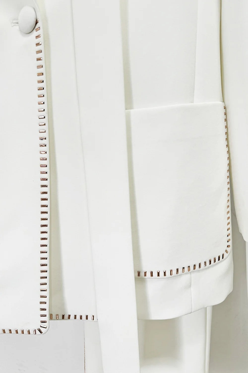 White Scarf Peak Lapel 2-Piece Suit For Women