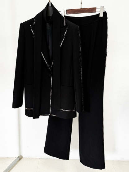 White Scarf Peak Lapel 2-Piece Suit For Women