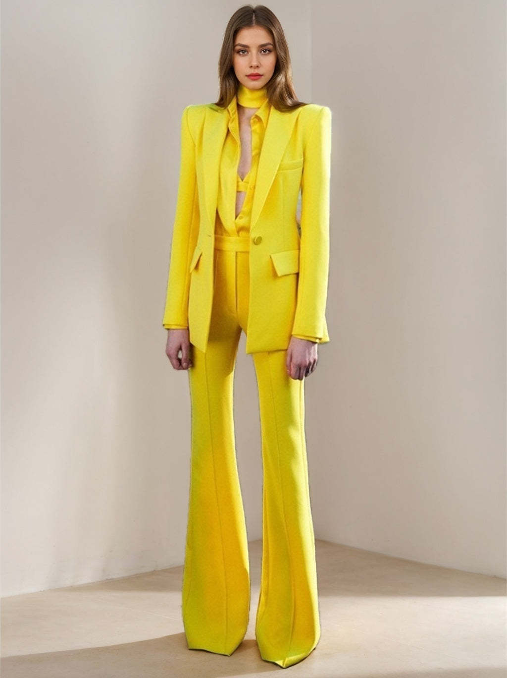 Two-Piece Suit for Women with Single-Breasted Button and Peak Lapel