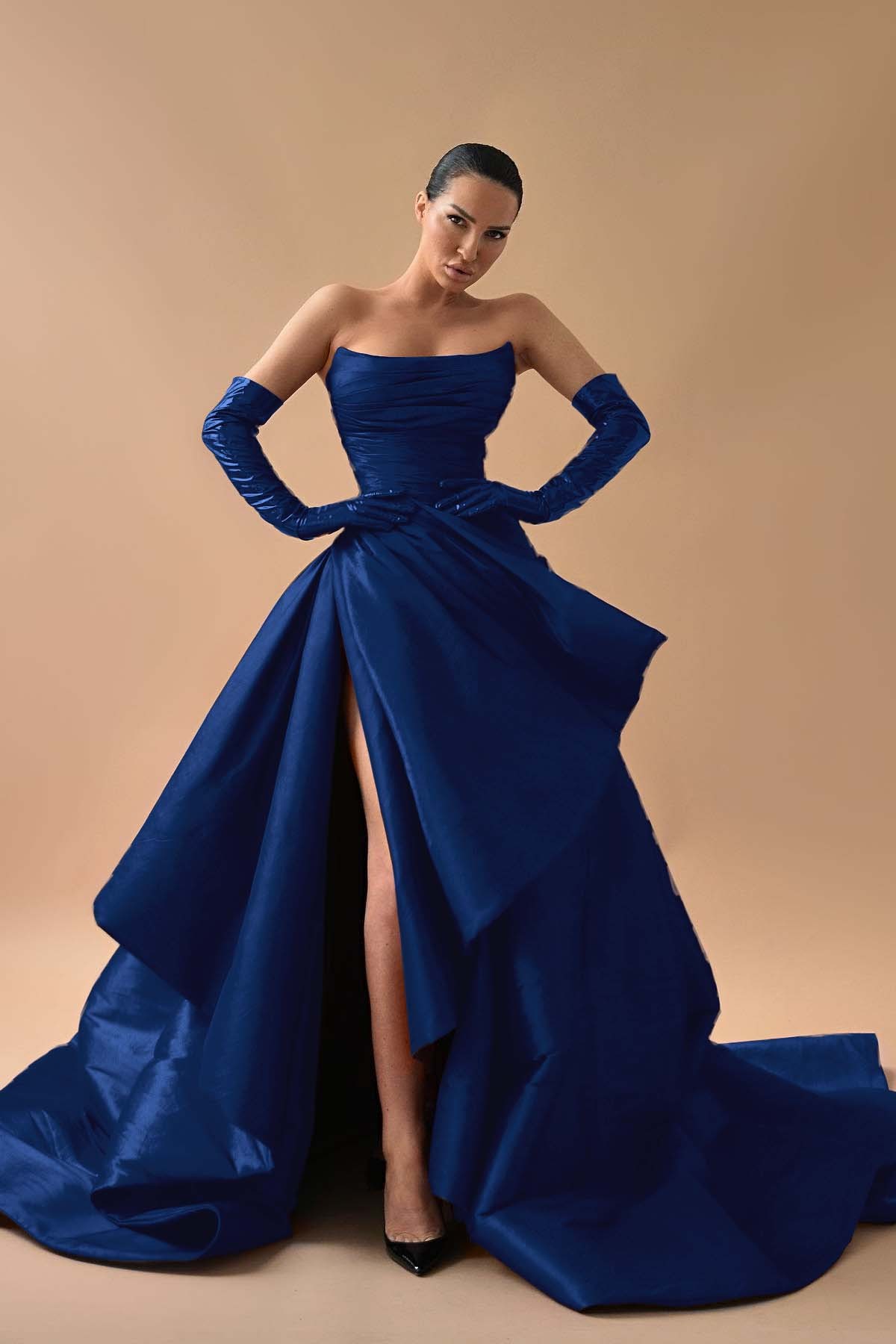 Strapless Sleeveless Long Split Prom Dress With Gloves Pleated
