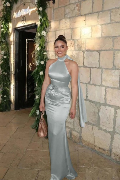 Charming Halter Sleeveless Long Mermaid Prom Dress With Pleated