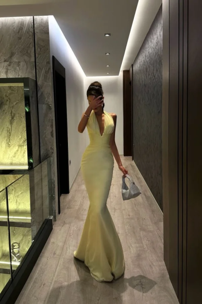 Halter V Neck Sleeveless Long Mermaid Prom Dress With Pleated