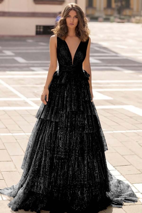 Tulle Straps V Neck Sleeveless Long Prom Dress With Sequin Pleated