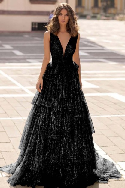 Tulle Straps V Neck Sleeveless Long Prom Dress With Sequin Pleated