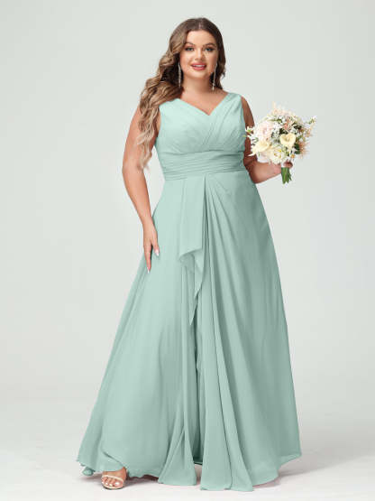 Plus Size Chiffon Bridesmaid Dress with V-Neck, Ruffles, and Pockets in A-Line/Princess Style