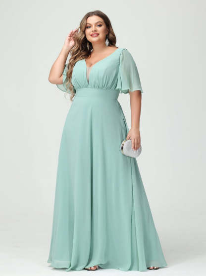 Plus Size Chiffon Bridesmaid Dresses with Pockets in A-Line/Princess V-Neck Half Sleeves