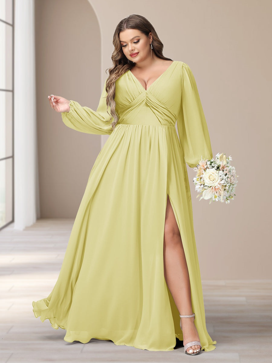 Plus Size Chiffon Bridesmaid Dress with V-Neck and Side Split in A-Line/Princess Style