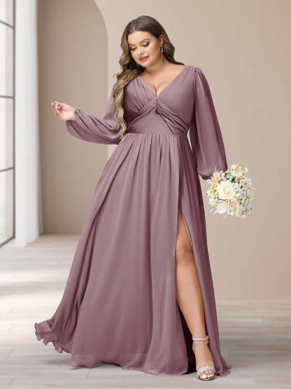 Plus Size Chiffon Bridesmaid Dress with V-Neck and Side Split in A-Line/Princess Style