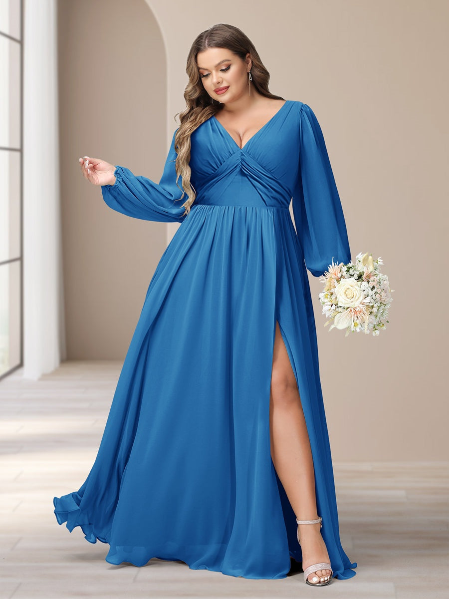 Plus Size Chiffon Bridesmaid Dress with V-Neck and Side Split in A-Line/Princess Style