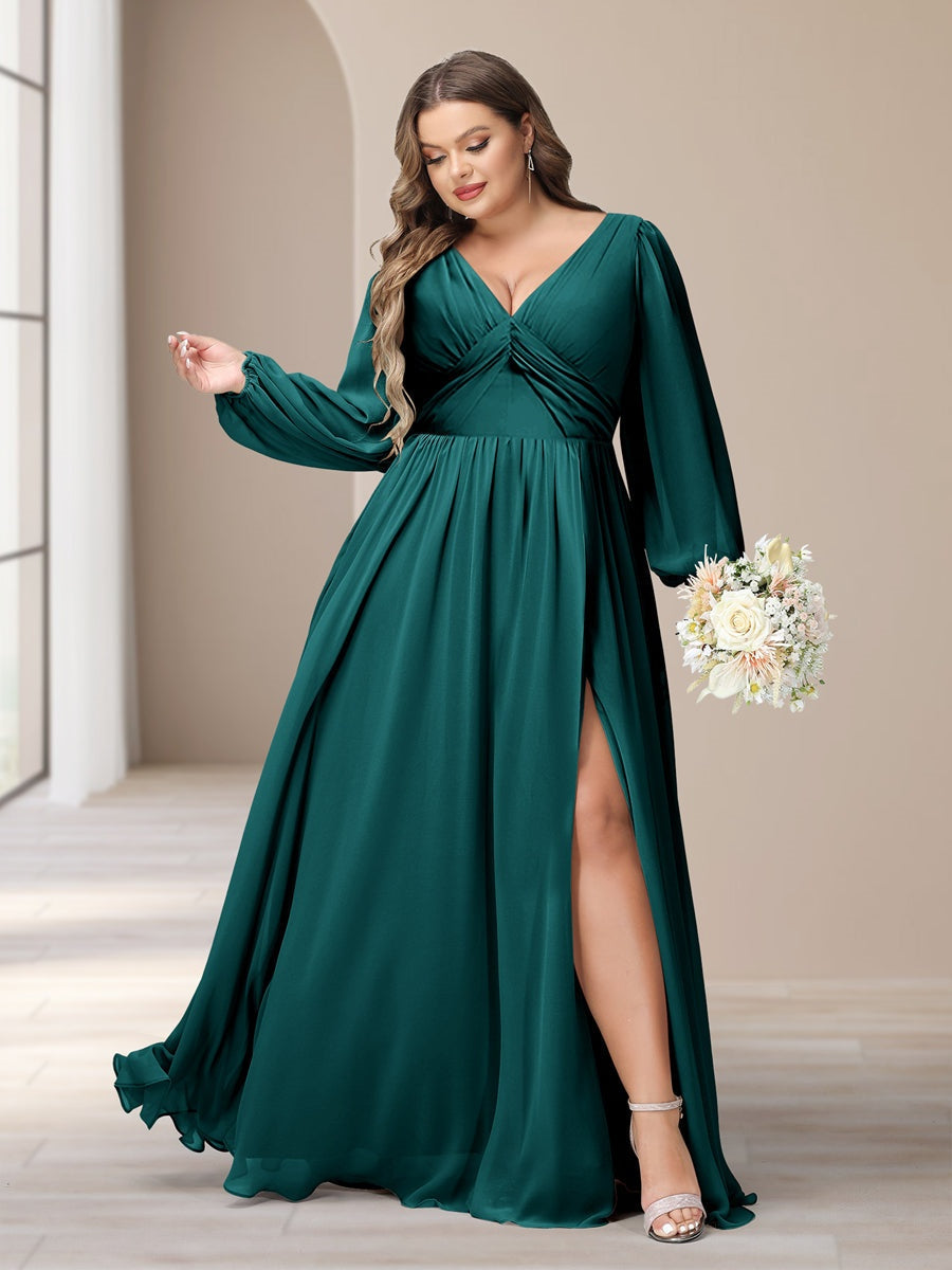 Plus Size Chiffon Bridesmaid Dress with V-Neck and Side Split in A-Line/Princess Style