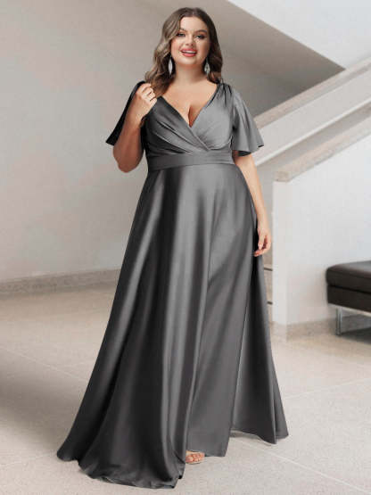 Plus Size Silk Satin Bridesmaid Dress with Pockets – A-Line Princess V-Neck Short Sleeves
