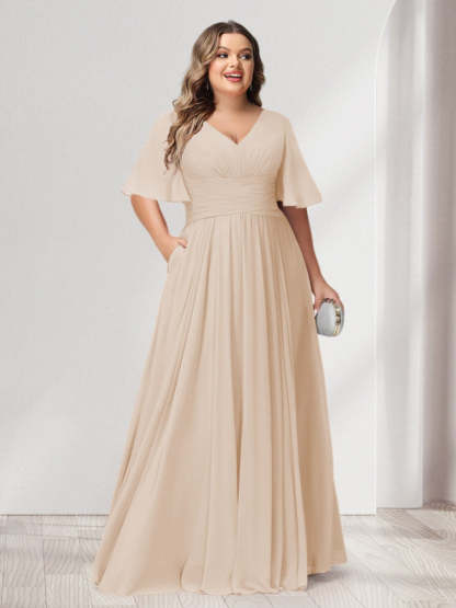 Plus Size Chiffon Bridesmaid Dresses with Pockets, A-Line/Princess V-Neck and Half Sleeves