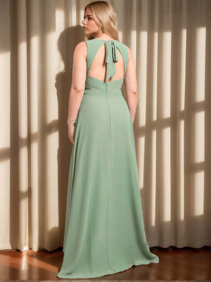 Plus Size Asymmetrical A-Line Bridesmaid Dress with Scoop Neck and Sleeveless Design