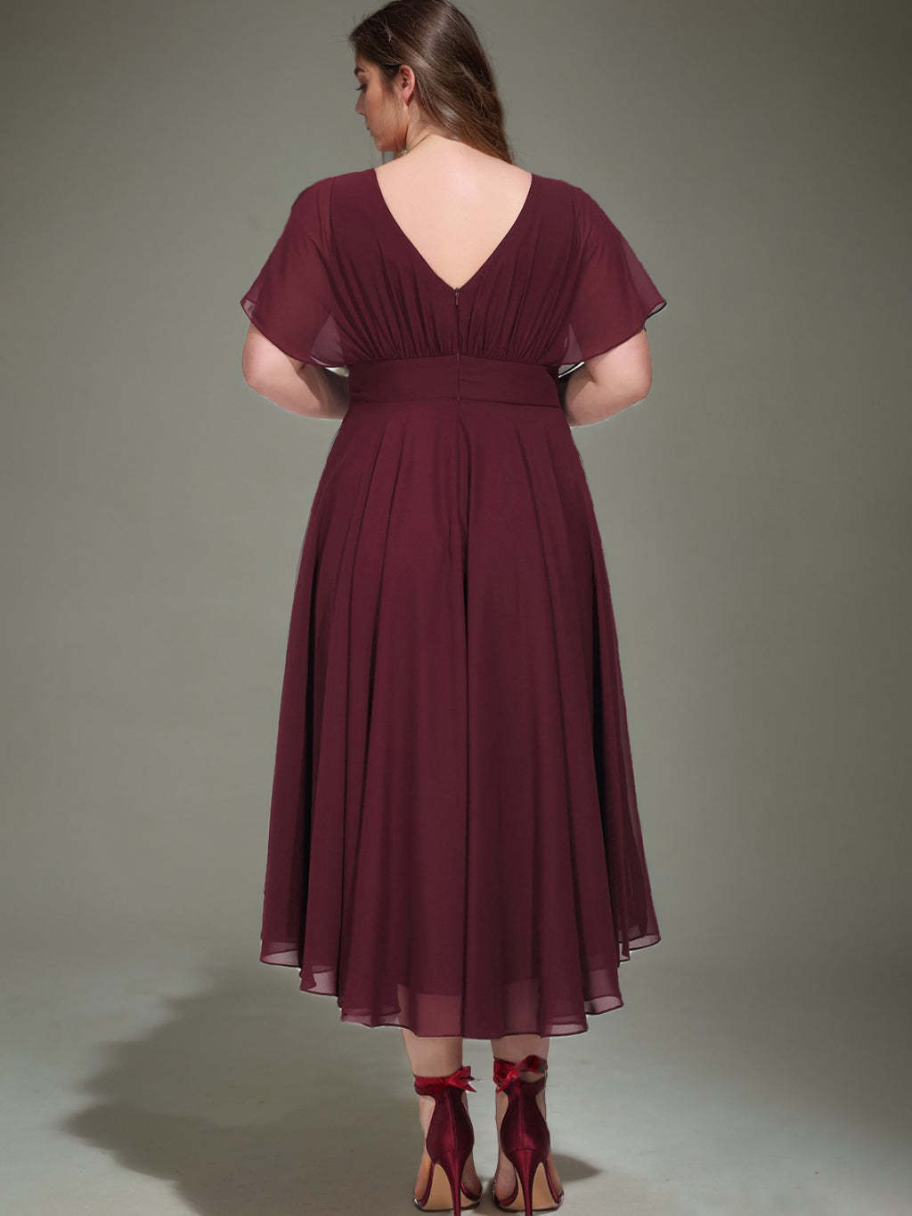 Plus Size Asymmetrical A-Line Bridesmaid Dresses with Scoop Neck and Ruffled Short Sleeves