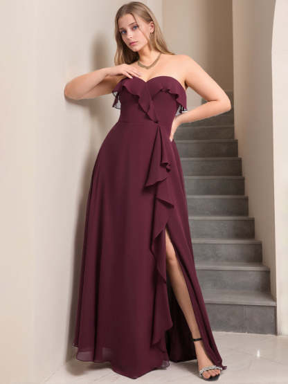 Sweetheart Neckline Sleeveless A-Line Plus Size Floor-Length Bridesmaid Dress with Ruffles