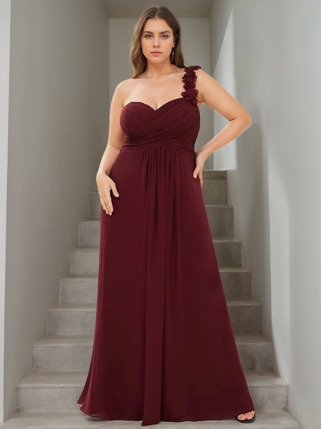 Plus Size Long Bridesmaid Dress with Sweetheart Neckline and One-Shoulder A-Line Silhouette