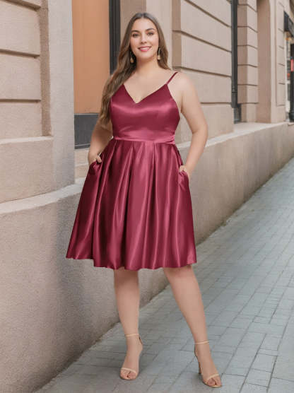 Princess A-Line Spaghetti Strap V-Neck Sleeveless Knee-Length Plus Size Bridesmaid Dress