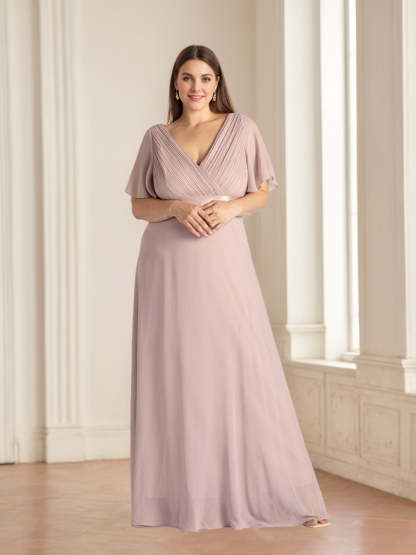 Plus Size Floor-Length Bridesmaid Dresses with Ruffles in Deep V-Neck and Short Sleeves