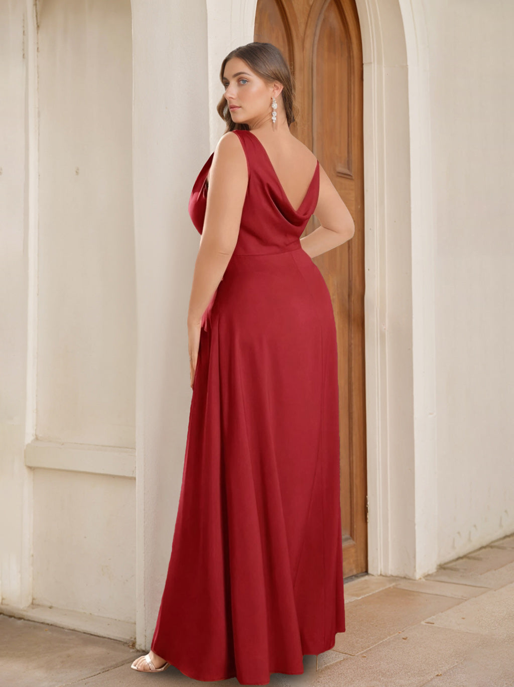 Plus Size Floor-Length Spaghetti Strap Bridesmaid Dress with Side Split in A-Line/Princess Style