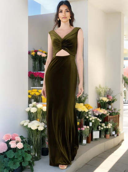 Unique V-Neck Princess A-Line Sleeveless Velvet Bridesmaid Dresses with Ruffles in Floor-Length