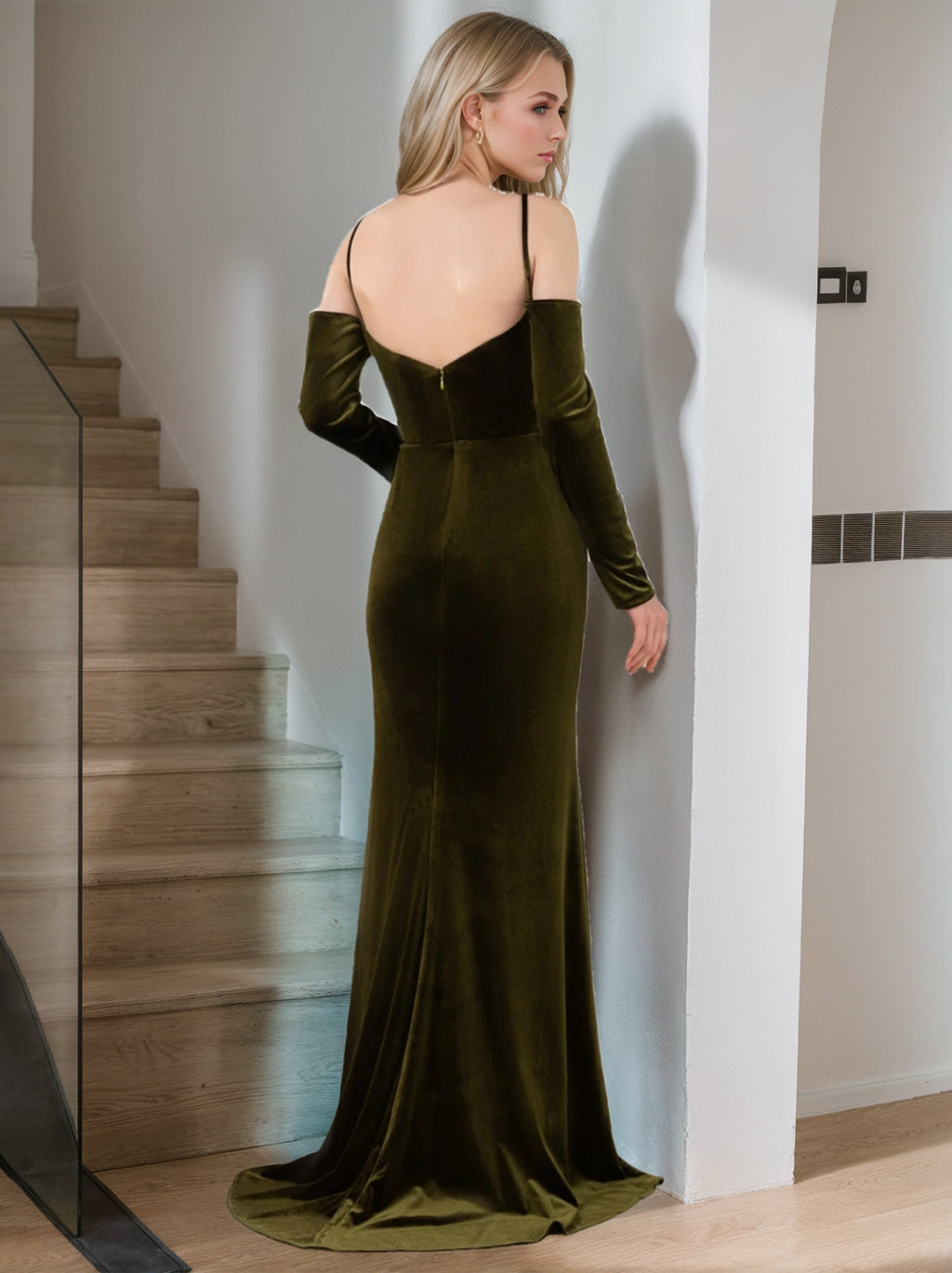 Unique Velvet Floor-Length Bridesmaid Dresses with Spaghetti Straps and Side Split