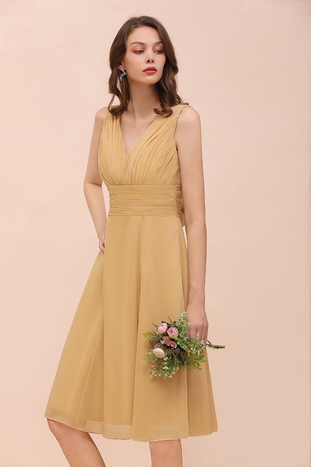 BMbridal Affordable V-Neck Ruffle Gold Short Bridesmaid Dresses with Bow-BMbridal