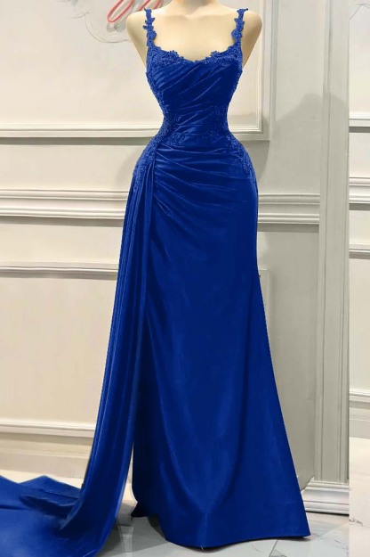 Charming Spaghetti Strap Sleeveless Pleated Long Prom Dress With Appliques
