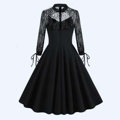 Short-Sleeve Knee-Length Halloween Dress with Lace in A-Line/Princess Cut and Jewel Neckline