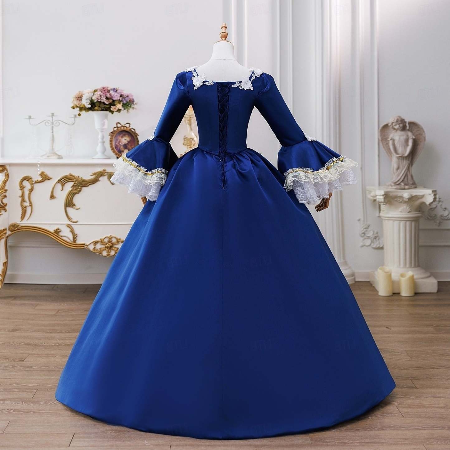 Maria Antonietta Rococo Victorian Renaissance Vacation Dress with Square Neck and Long Sleeves