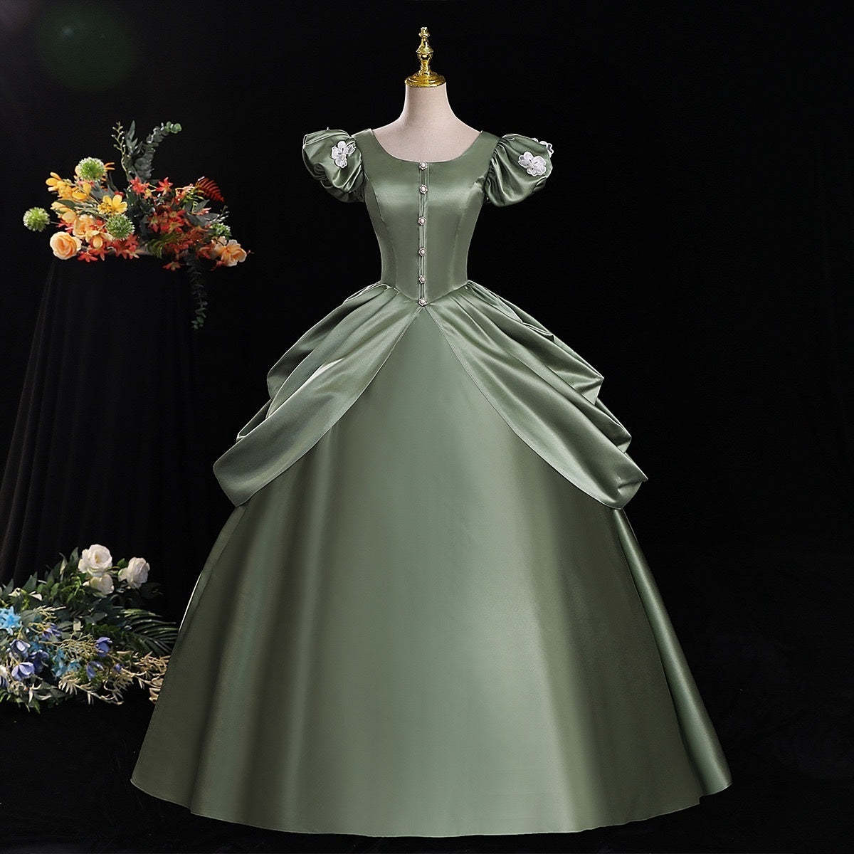 Rococo Victorian Masquerade Ball Gown with Short Sleeves and Round Neck