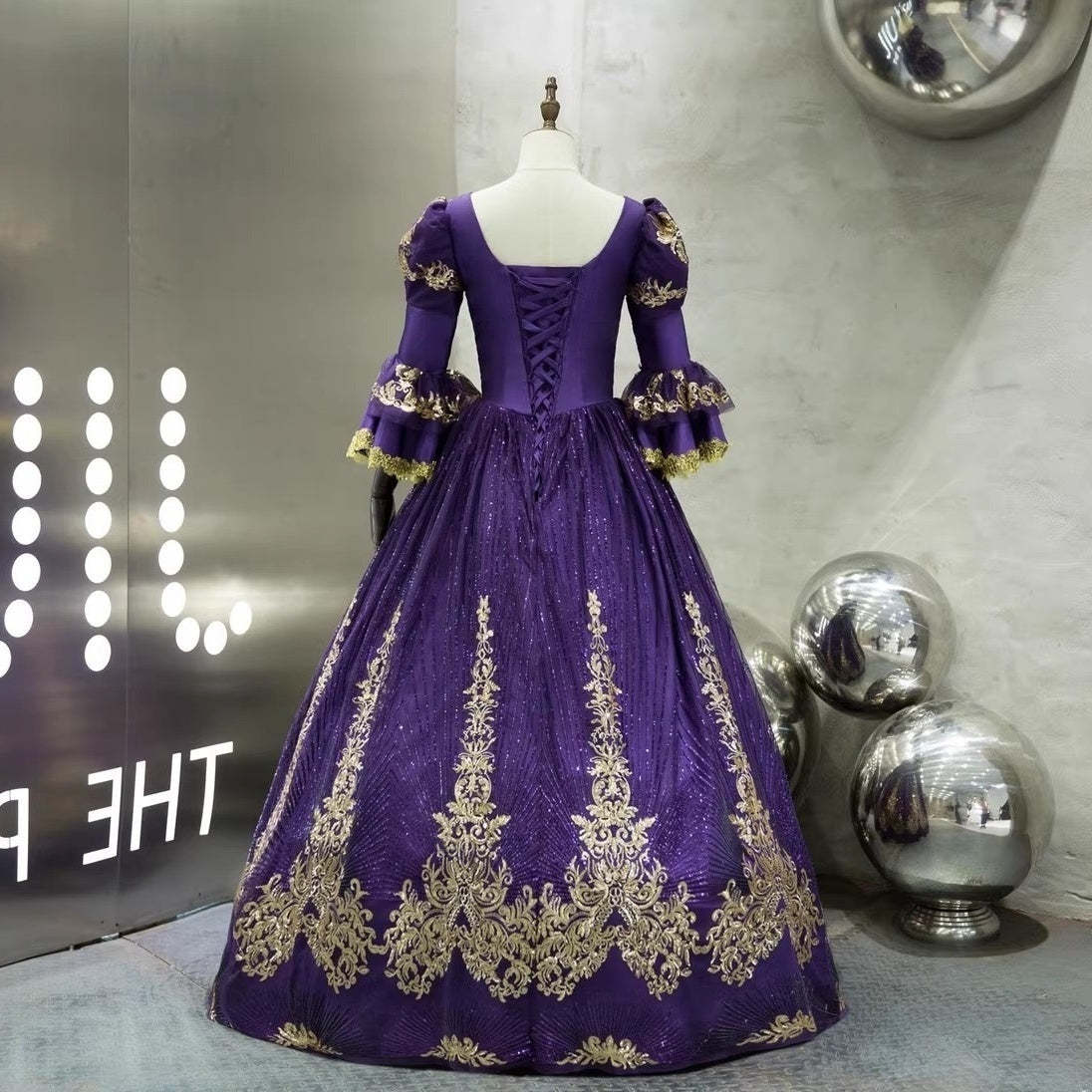 Victorian Masquerade Ball Gown with V-Neck and 3/4 Sleeves for Rococo Prom or Cosplay