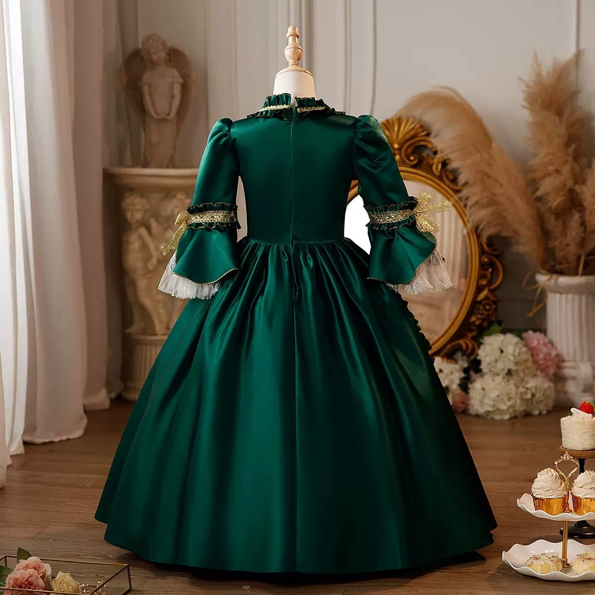 Victorian Princess Cosplay Dress with 3/4 Sleeves and Ruffles for Girls