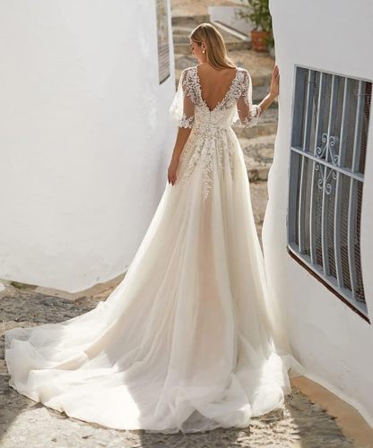 Women's Beach Spaghetti Strap Wedding Dresses for Bride 2025 Boho Long Lace Bridal Gowns for Wedding-BMbridal.UK