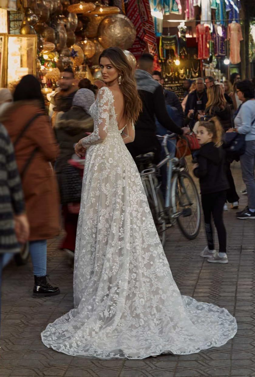 Women's Beach Spaghetti Strap Wedding Dresses for Bride 2025 Boho Long Lace Bridal Gowns for Wedding-BMbridal.UK