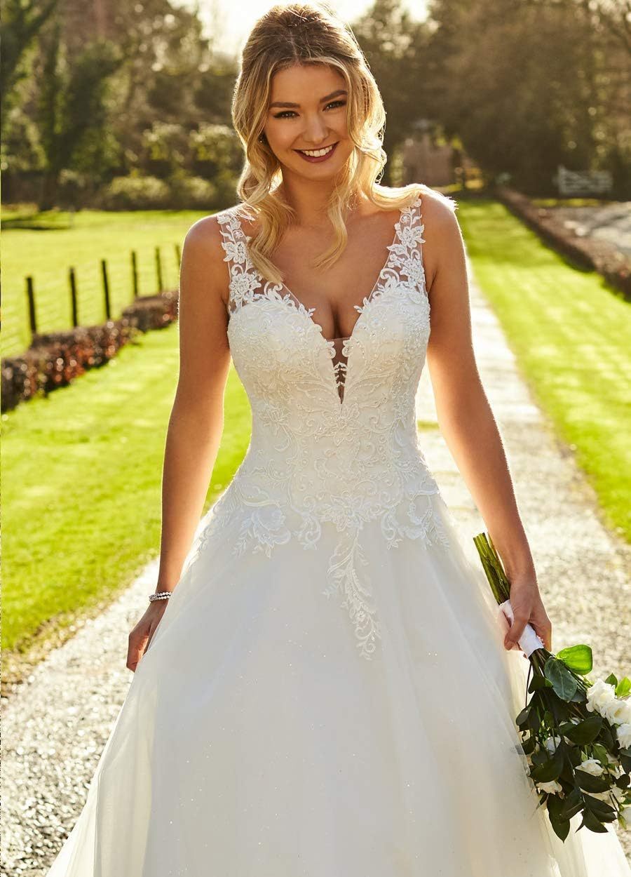 Women's Beach Spaghetti Strap Wedding Dresses for Bride 2025 Boho Long Lace Bridal Gowns for Wedding-BMbridal.UK