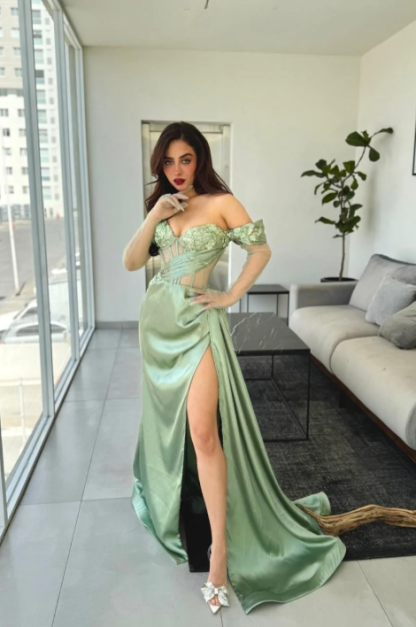 Off the Shoulder Sleeveless Long Mermaid Prom Dress With Gloves