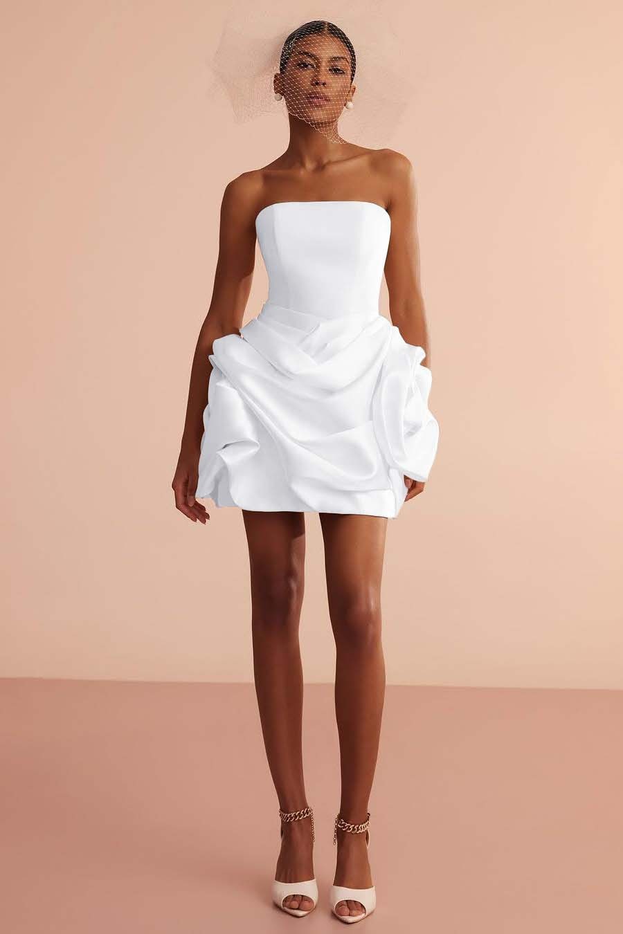 Glamorous Strapless Sleeveless Short Prom Dress With Pleated