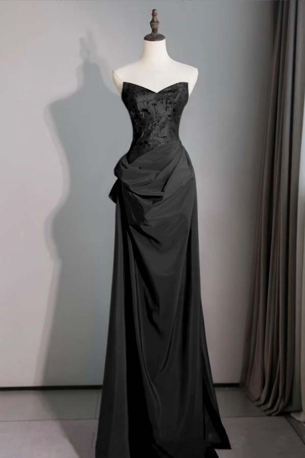 Spaghetti Strap Sleeveless Long Mermaid Prom Dress With Pleated