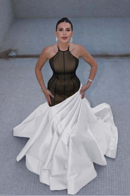 Stunning Halter Sleeveless Long Mermaid Prom Dress With Pleated