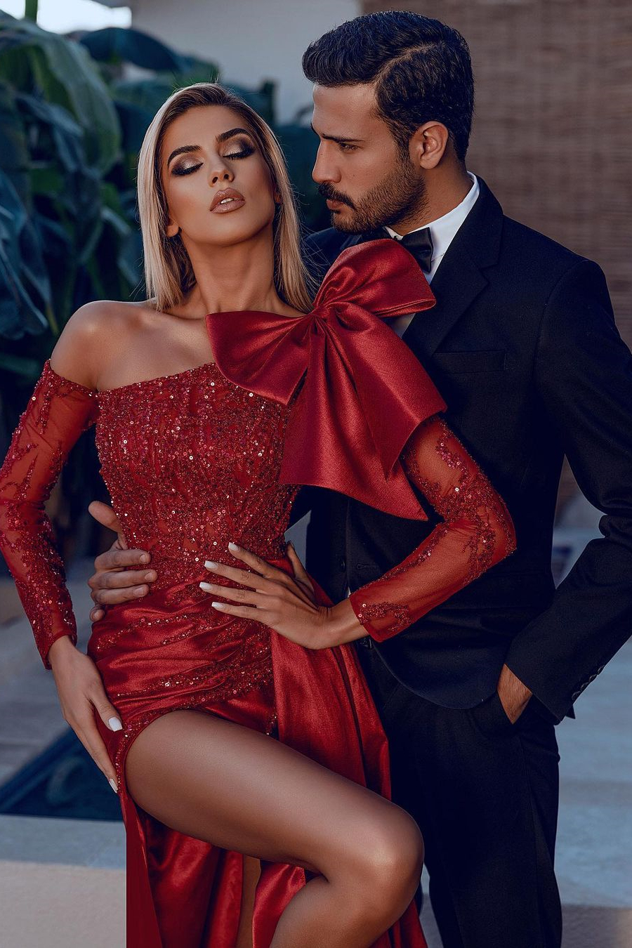 Long Sleeves Strapless Bowknot Burgundy Sequins Mermaid Prom Dress With Split