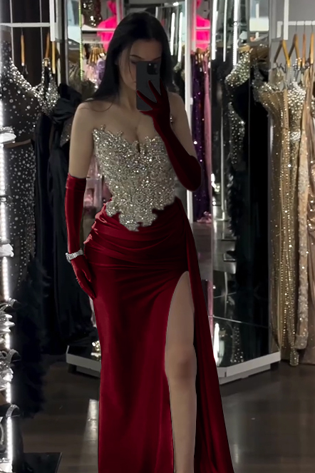 Sophisticated White Sleeveless Strapless Beaded Split Prom Dress With Gloves