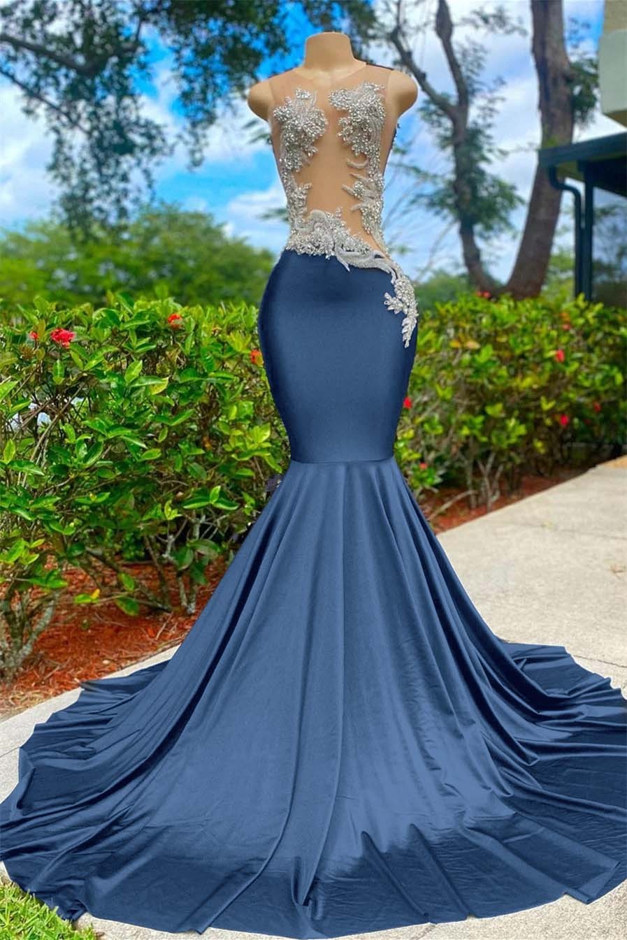 Shining Sleeveless V Neck Mermaid Long Prom Dress With Appliques