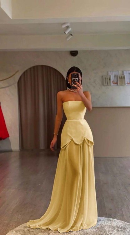 White Strapless Sleeveless Long Prom Dress With Pleated Beading