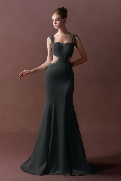 Straps Sleeveless Long Mermaid Prom Dress With Pleated Sequins