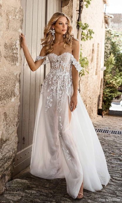 Women's Beach Spaghetti Strap Wedding Dresses for Bride 2025 Boho Long Lace Bridal Gowns for Wedding-BMbridal.UK