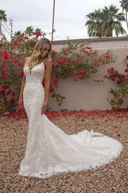 Women's Beach Spaghetti Strap Wedding Dresses for Bride 2025 Boho Long Lace Bridal Gowns for Wedding-BMbridal.UK